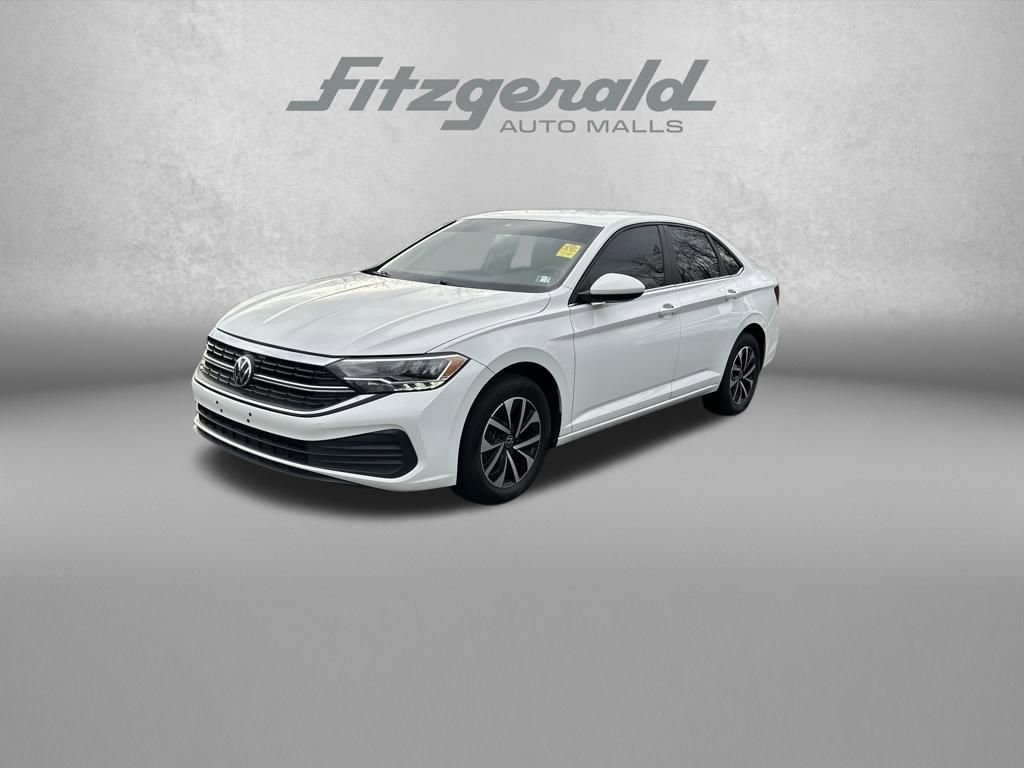 Used 2022 Volkswagen Jetta S image 3