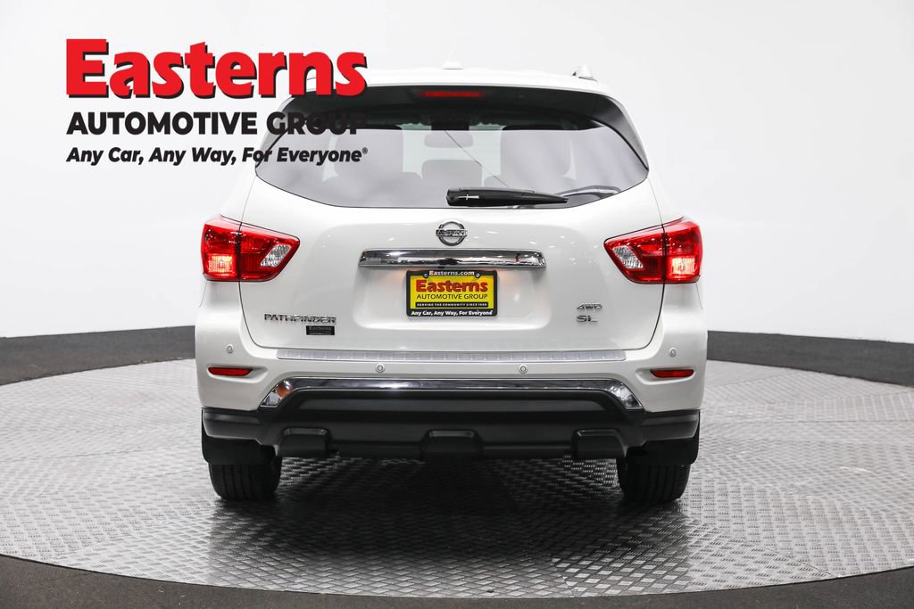 Used 2020 Nissan Pathfinder SL AWD/4WD image 6