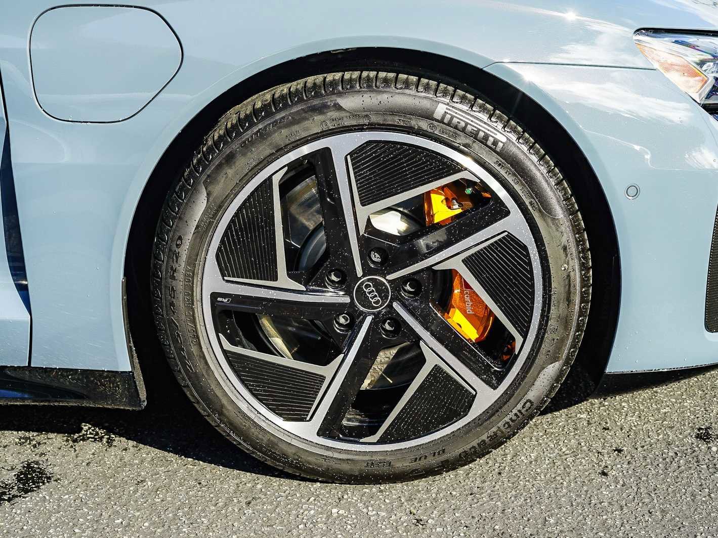 Used 2024 Audi RS e-tron GT w/ Carbon Performance Package image 9