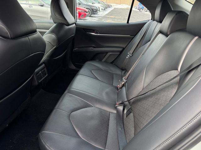 Used 2023 Toyota Camry XSE image 5