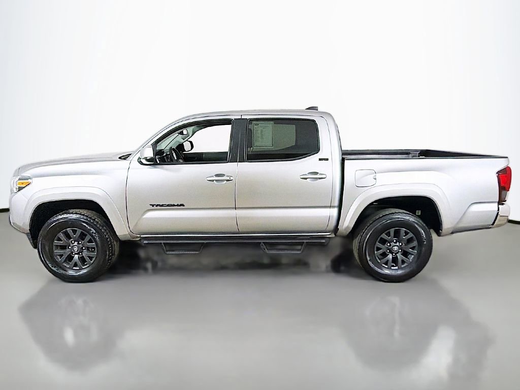 Used 2023 Toyota Tacoma SR5 RWD image 10
