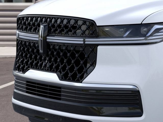 New 2026 Lincoln Navigator L Reserve w/ Jet Appearance Package AWD/4WD image 17