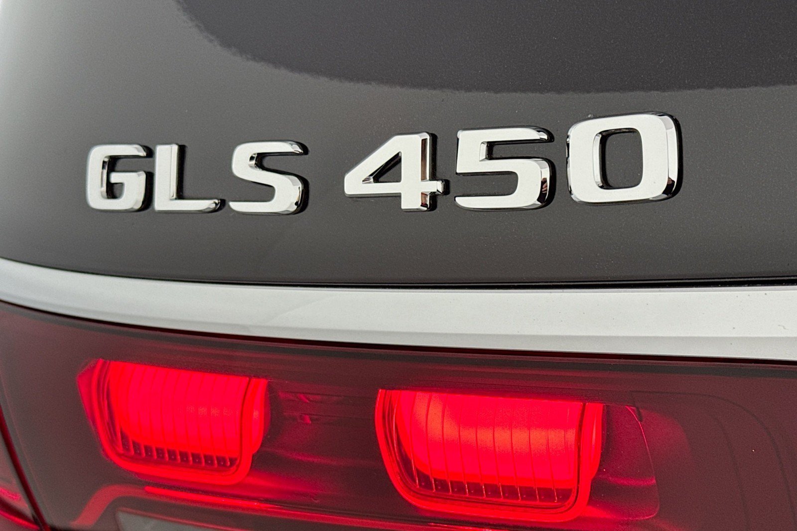 Certified 2025 Mercedes-Benz GLS 450 4MATIC image 11