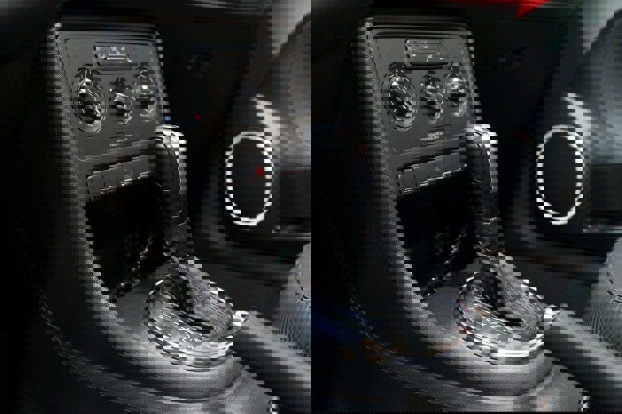 Used 2013 Volkswagen Beetle 2.5 image 23