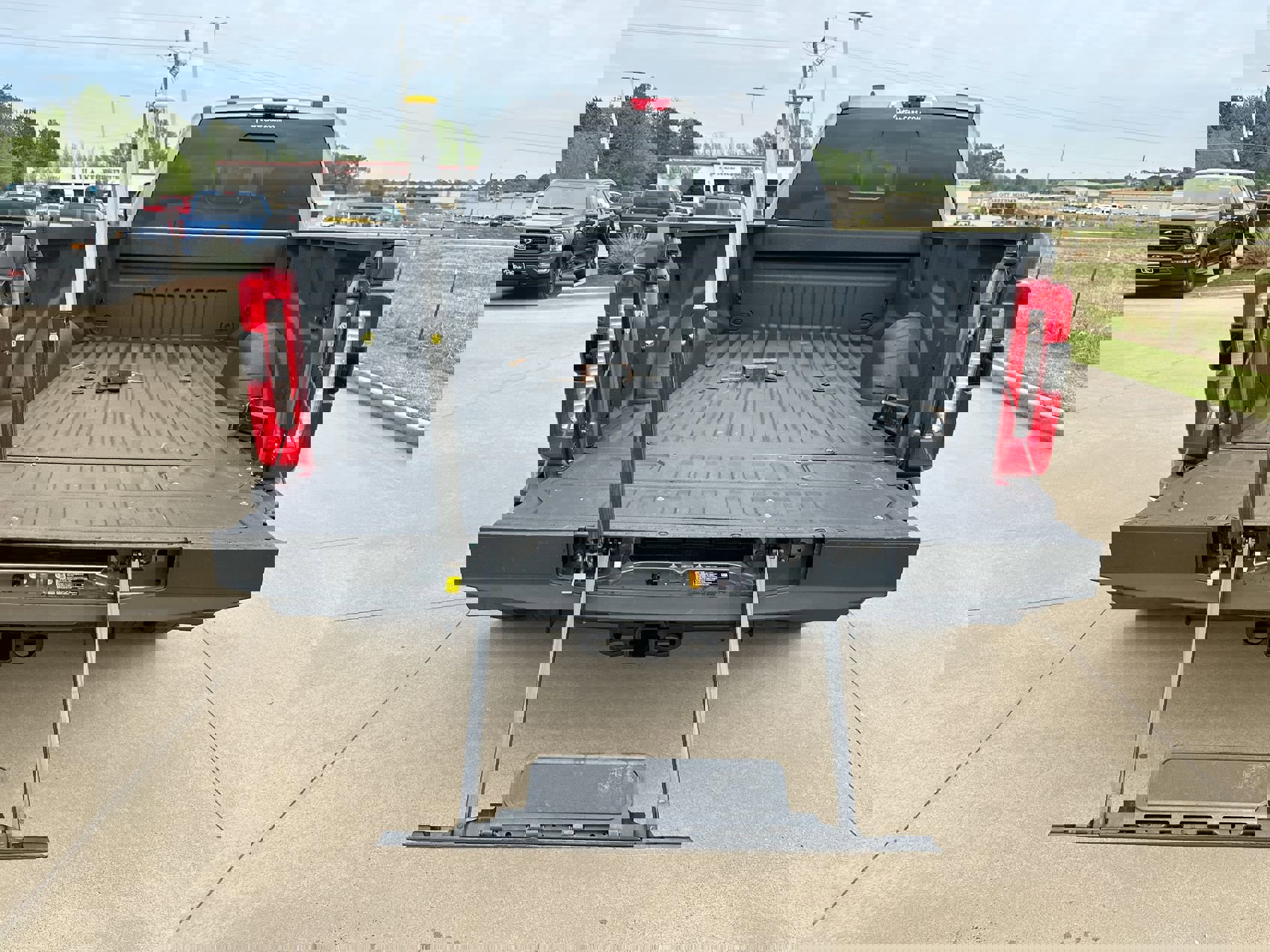 Used 2024 Ford F450 Lariat w/ Lariat Ultimate Package image 23