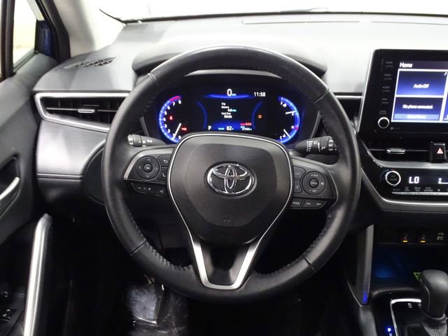 Used 2022 Toyota Corolla Cross XLE image 24