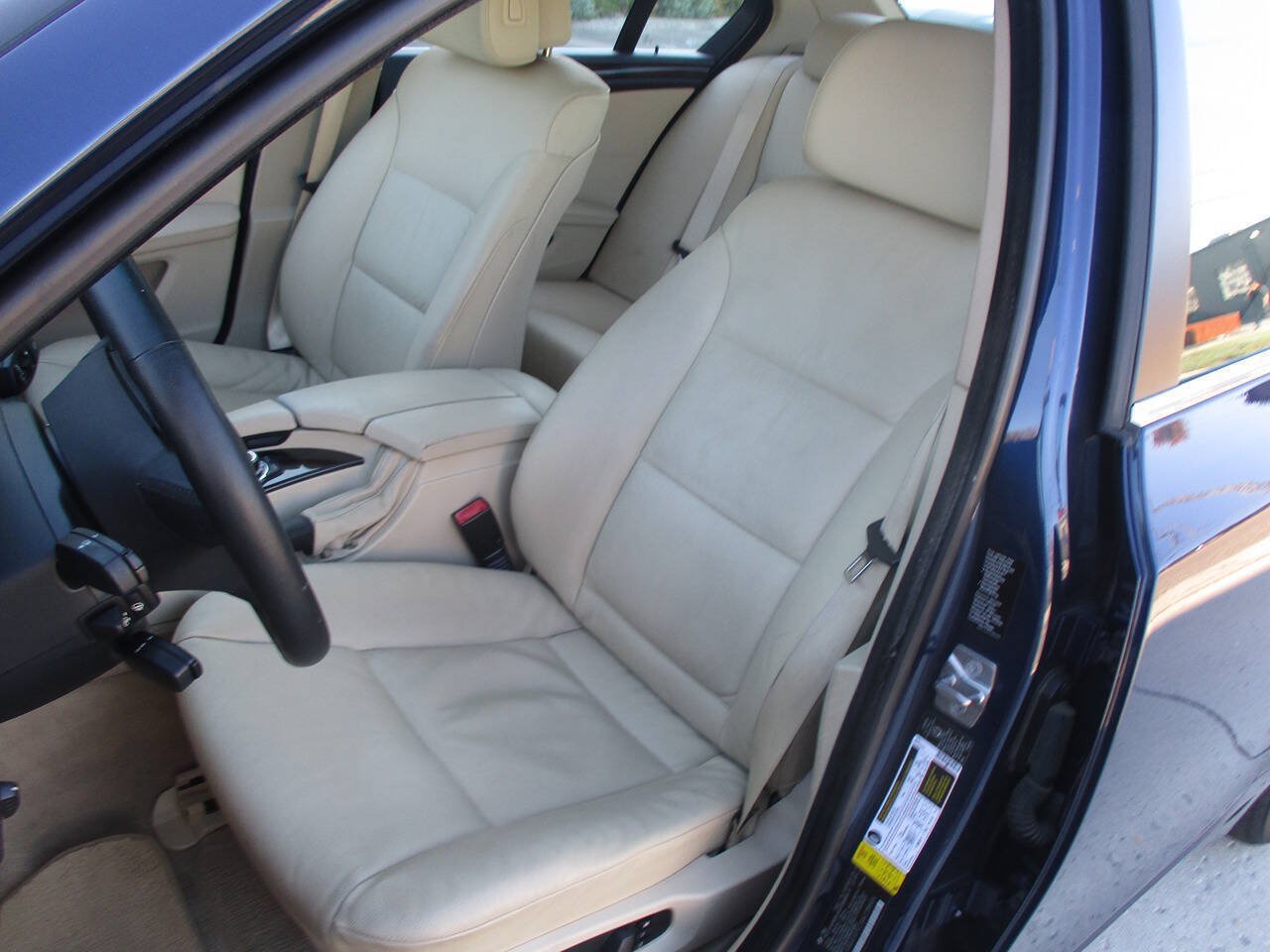 Used 2010 BMW 535i xDrive Sedan AWD/4WD image 18