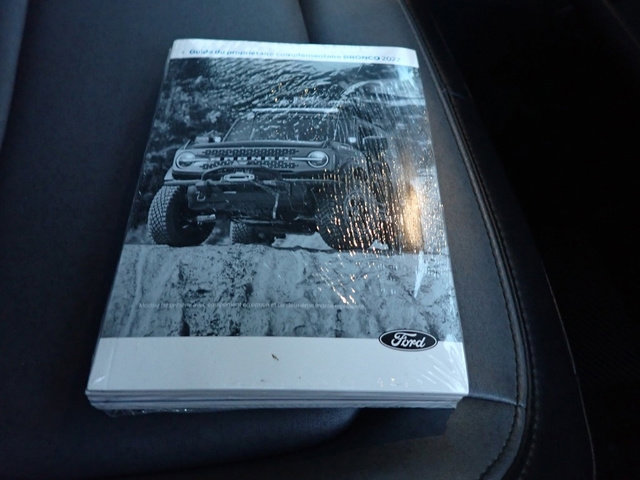 Used 2022 Ford Bronco Everglades image 15