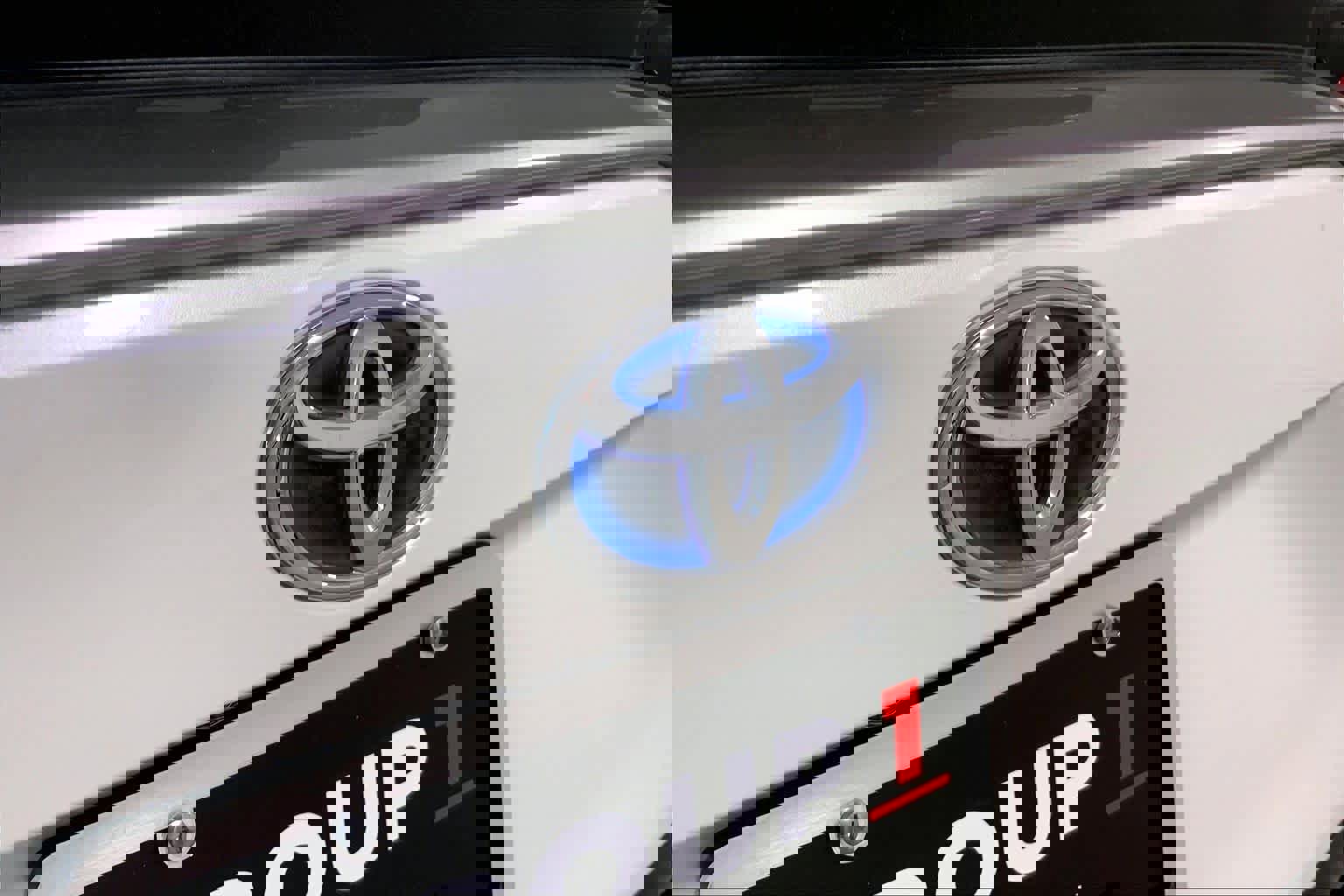 Used 2020 Toyota RAV4 XSE image 9