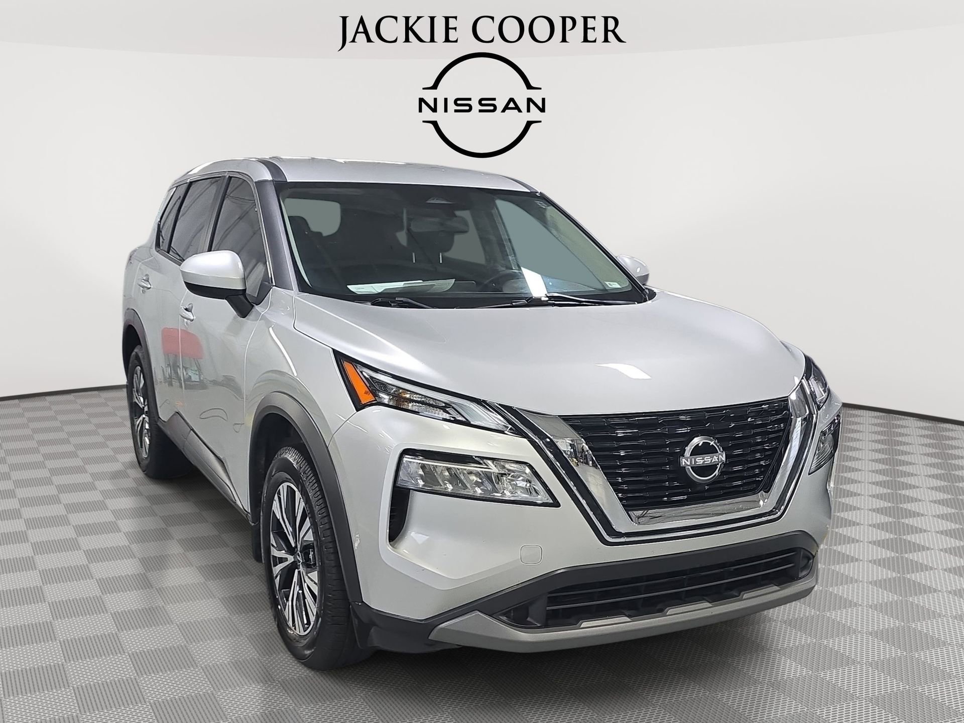 Certified 2023 Nissan Rogue SV FWD image 3