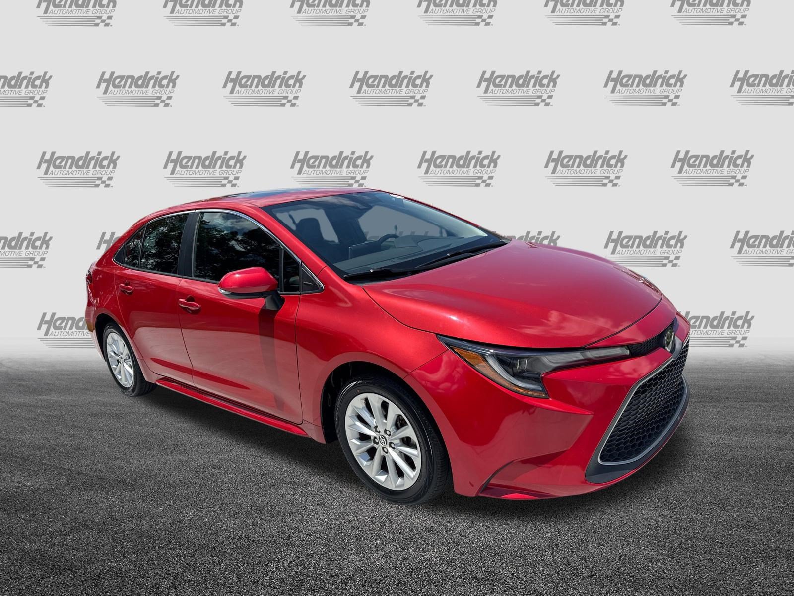 Certified 2021 Toyota Corolla XLE FWD image 2
