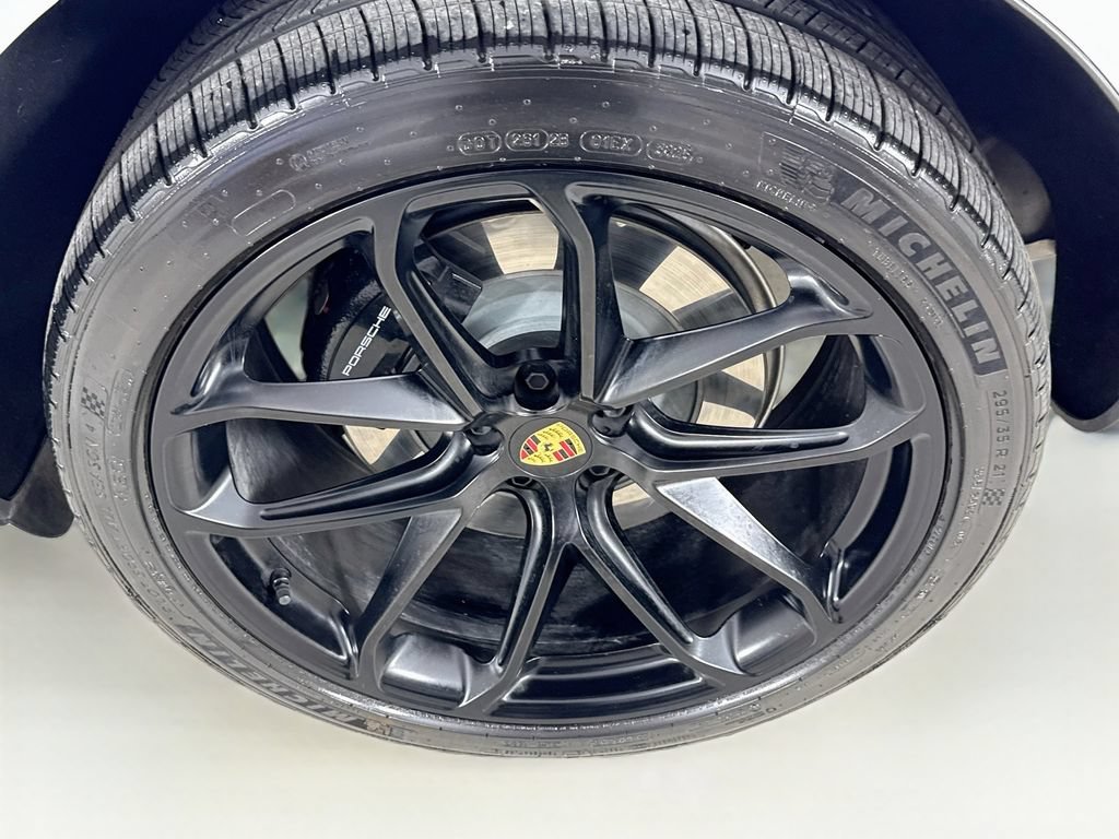 Used 2023 Porsche Macan GTS AWD/4WD image 39