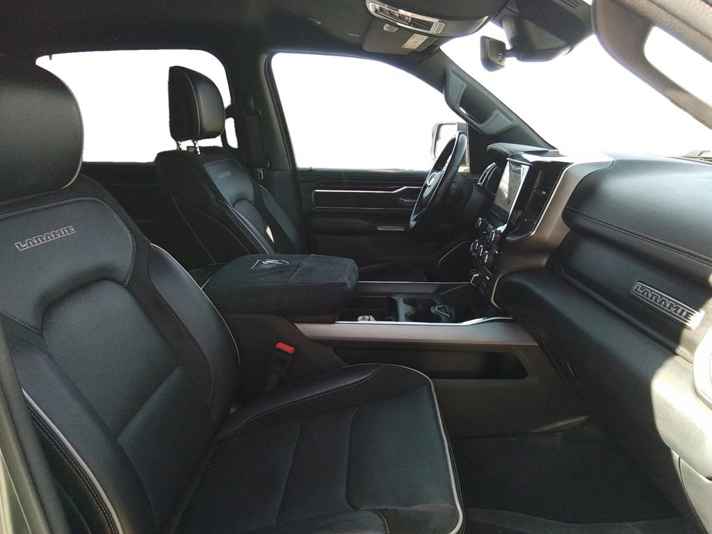 Used 2022 RAM 1500 Laramie w/ Sport Appearance Package image 15