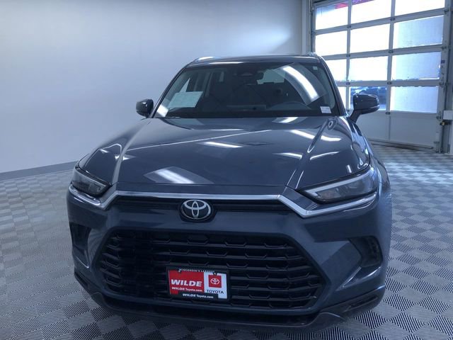 Used 2025 Toyota Grand Highlander AWD image 16