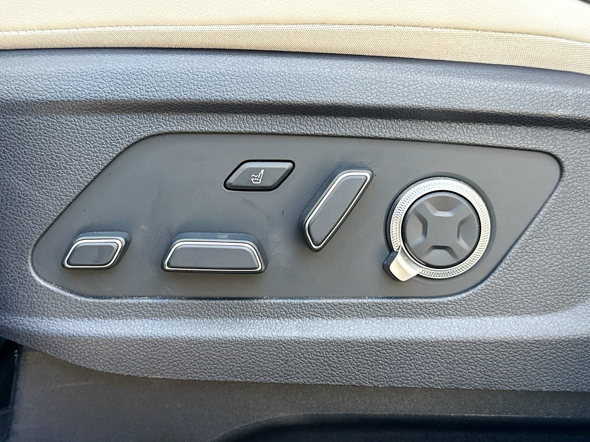 Used 2025 Hyundai Palisade Calligraphy FWD image 23