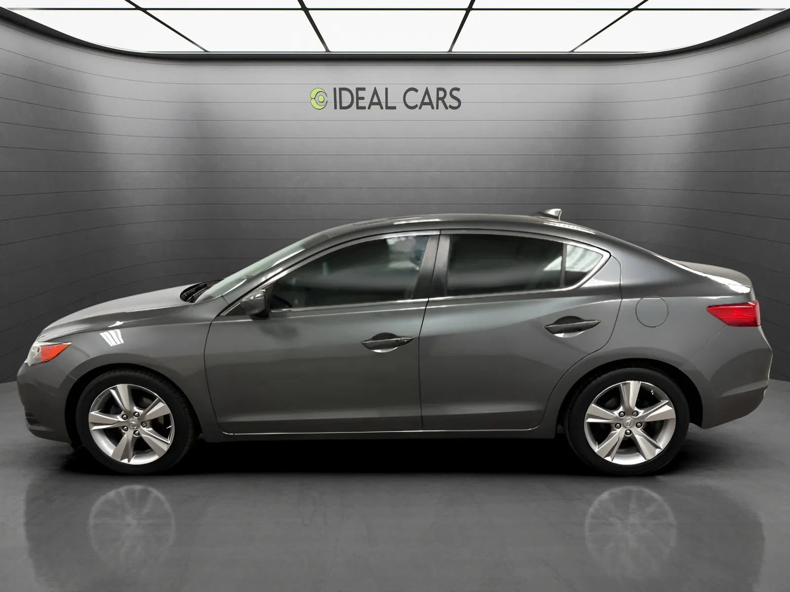 Used 2013 Acura ILX w/ Premium Package FWD image 8