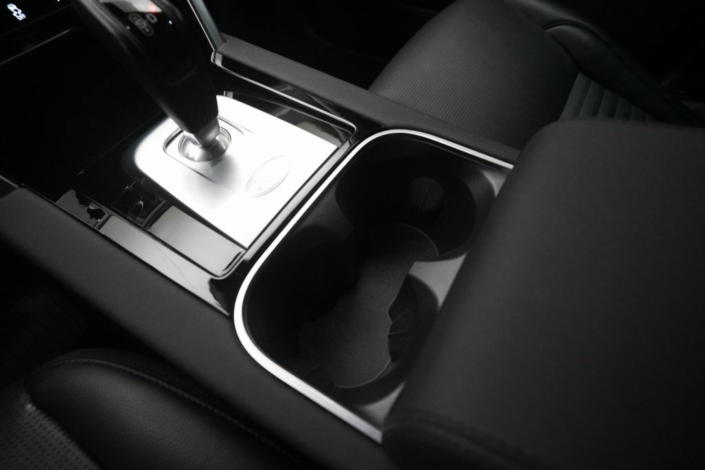 Used 2022 Land Rover Discovery Sport S image 17