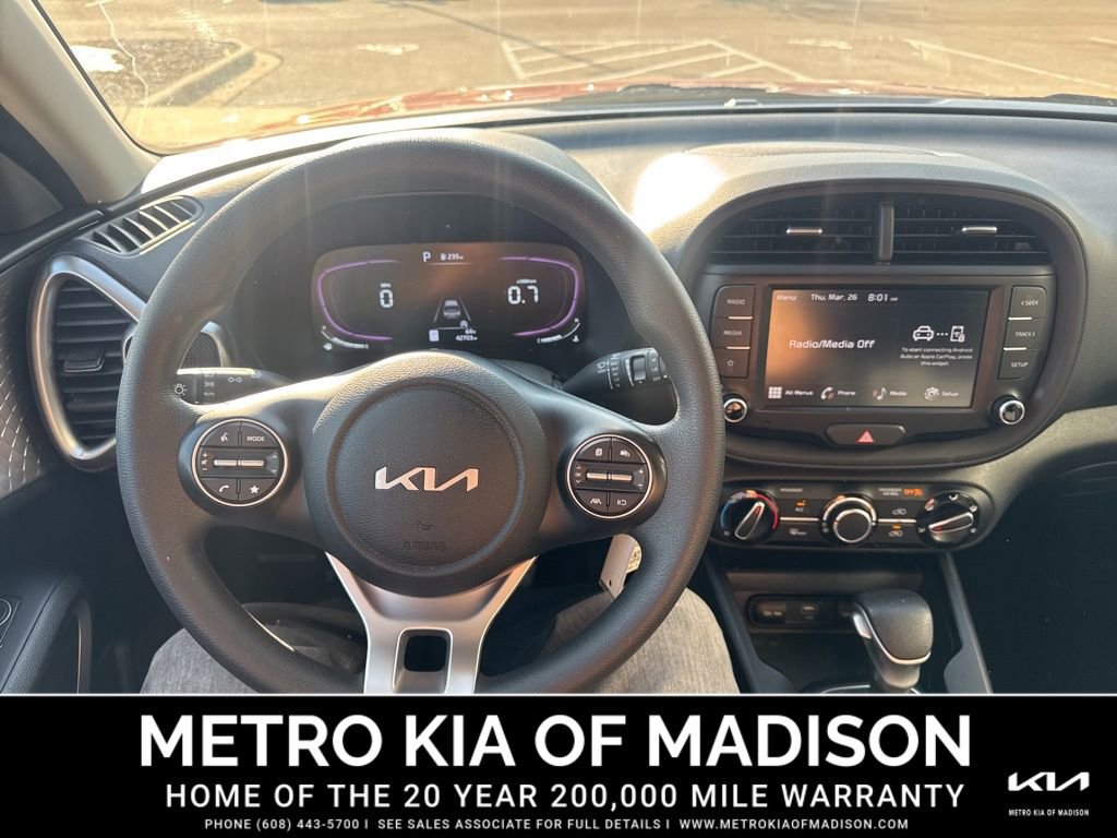 Used 2023 Kia Soul LX image 16