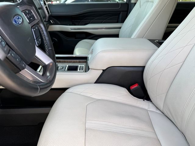 Used 2019 Ford Expedition Platinum RWD image 9