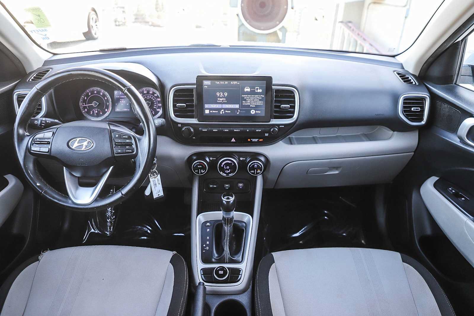 Used 2020 Hyundai Venue SEL w/ Convenience Package FWD image 10