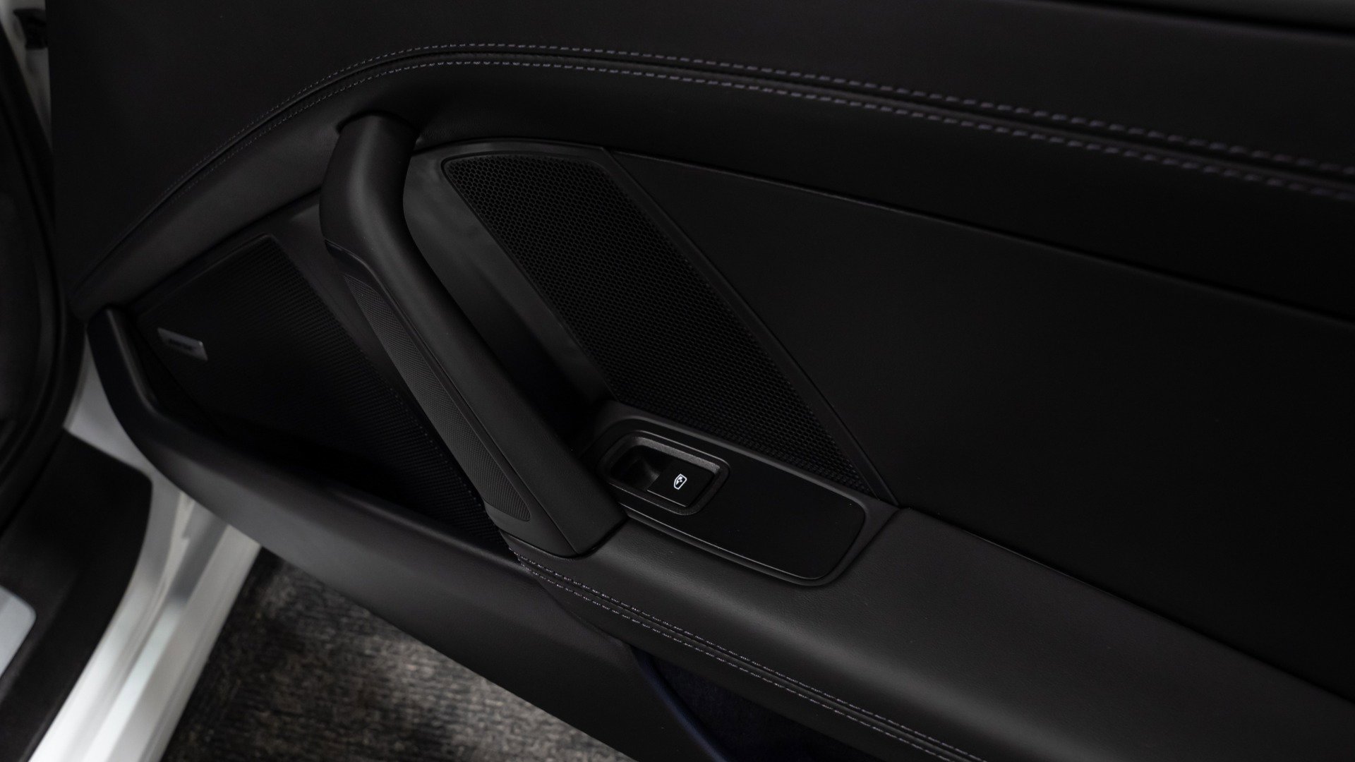 Used 2022 Porsche 911 Carrera image 76