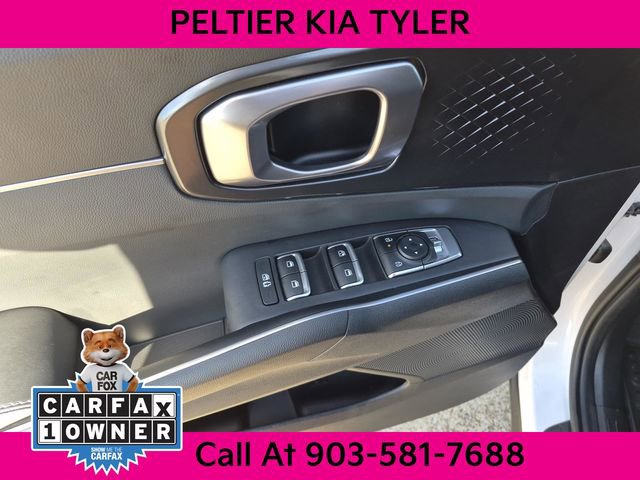 Certified 2025 Kia Sorento EX w/ Panoramic Sunroof Package image 24