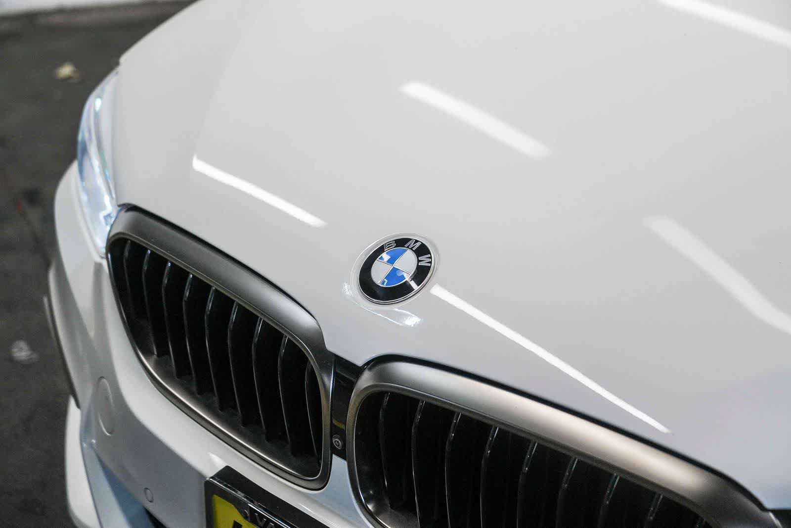 Used 2018 BMW M550i xDrive AWD/4WD image 3