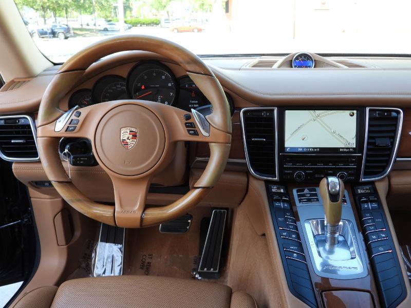 Used 2014 Porsche Panamera 4 AWD/4WD image 51