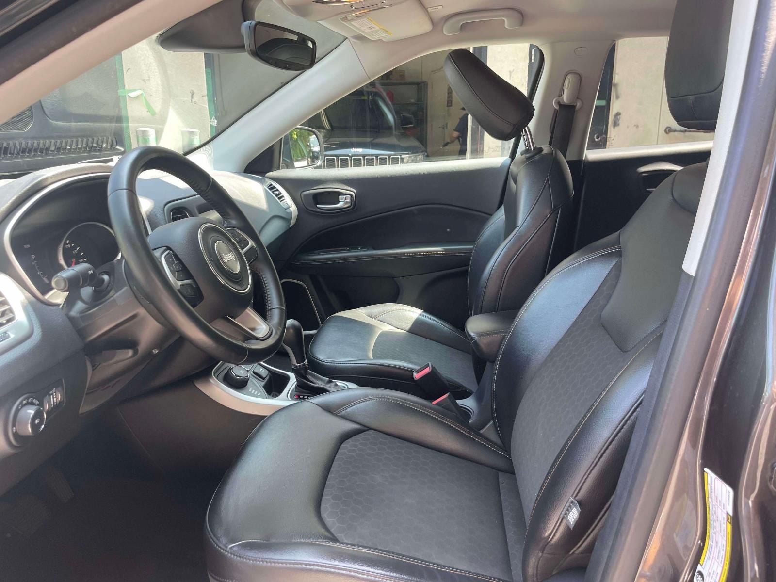 Used 2018 Jeep Compass Latitude w/ Popular Equipment Group AWD/4WD image 15
