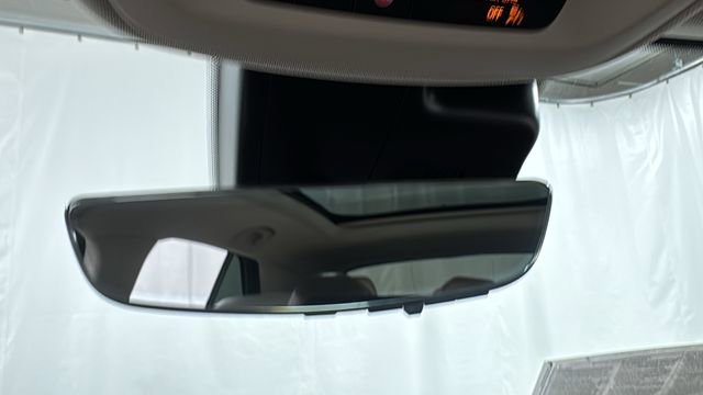 Used 2023 Buick Envision Avenir image 34