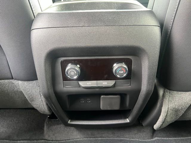 New 2026 Chevrolet Traverse LT w/ Midnight/Sport Edition image 15