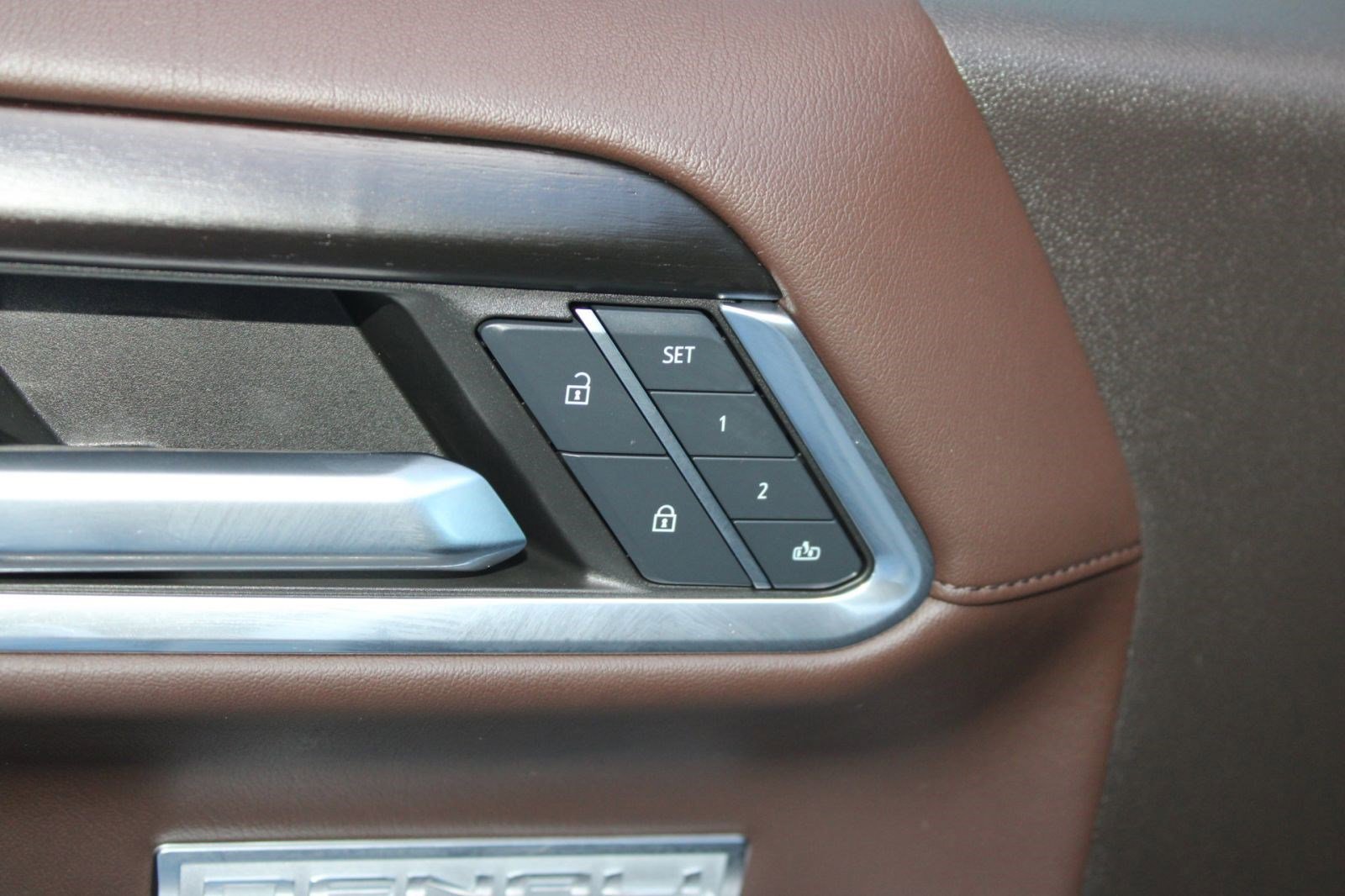 Used 2024 GMC Sierra 1500 Denali w/ Denali Reserve Package image 13