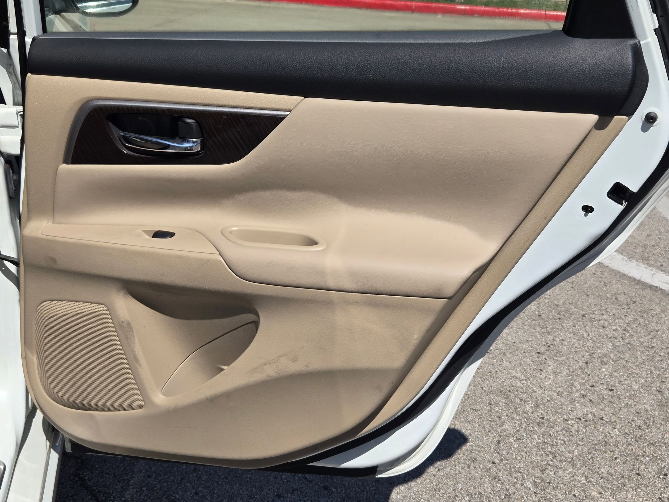 Used 2015 Nissan Altima 3.5 SL image 25