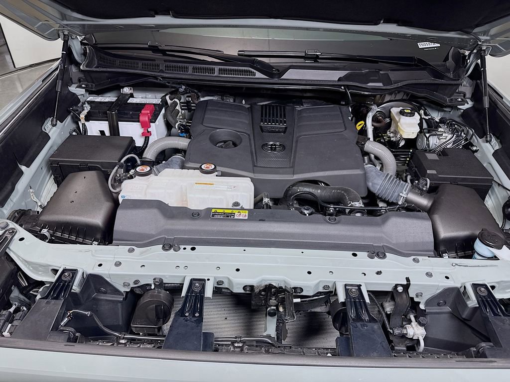 Used 2024 Toyota Tundra Limited image 31