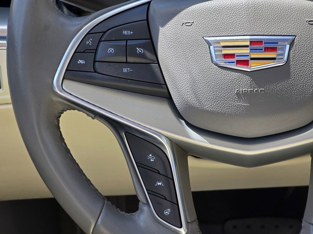 Used 2020 Cadillac XT5 Premium Luxury AWD/4WD image 17