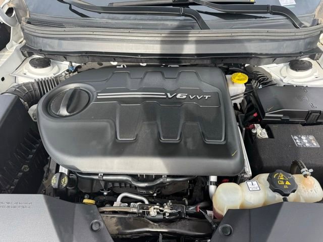 Used 2019 Jeep Cherokee Latitude w/ Popular Appearance Group image 26