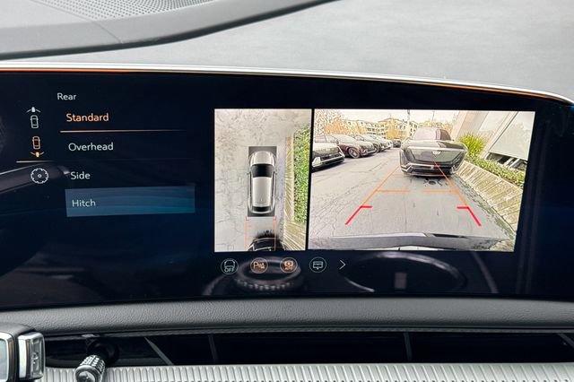 New 2026 Cadillac Optiq Luxury 1 image 20