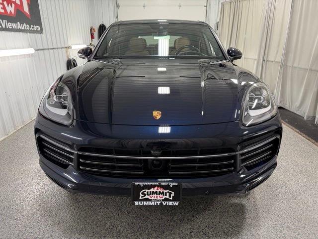 Used 2023 Porsche Cayenne Platinum Edition AWD/4WD image 2