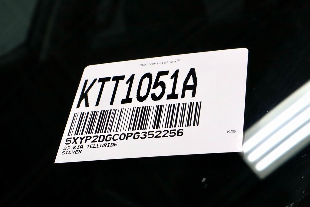 Used 2023 Kia Telluride LX image 34