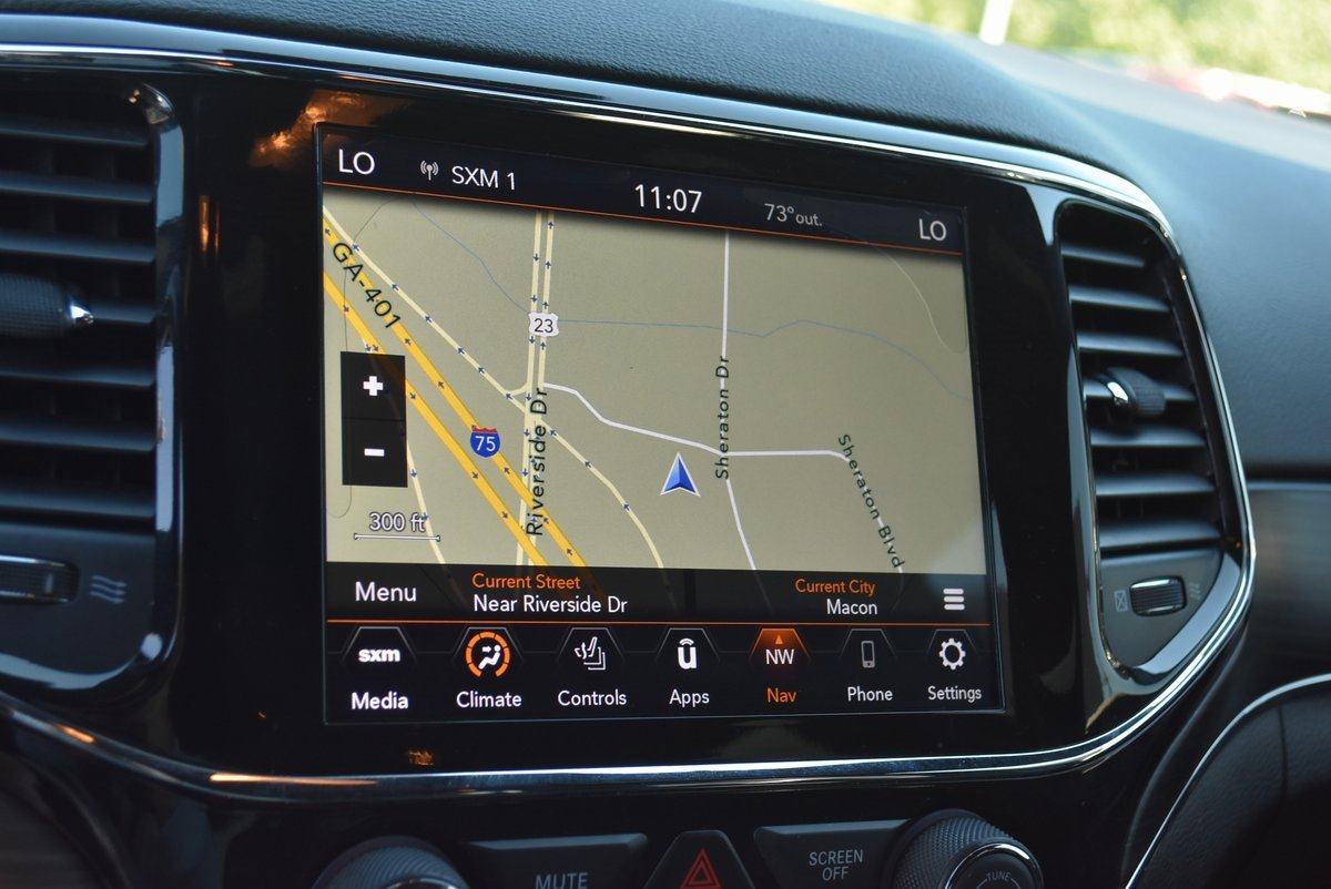 Used 2021 Jeep Grand Cherokee Limited image 23