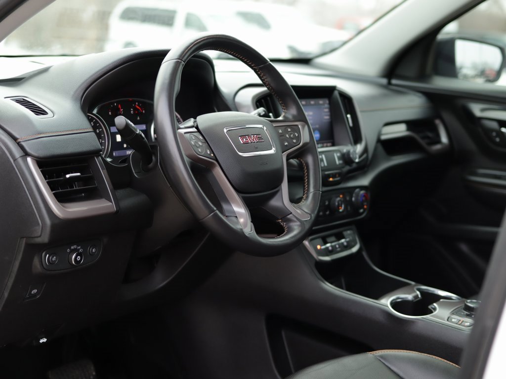 Used 2022 GMC Terrain AT4 image 9