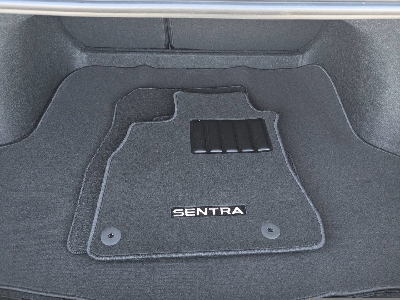 New 2026 Nissan Sentra SV w/ Floor Mat Package FWD image 28