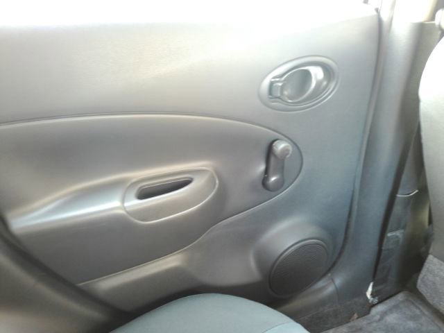Used 2014 Nissan Versa Note S FWD image 24
