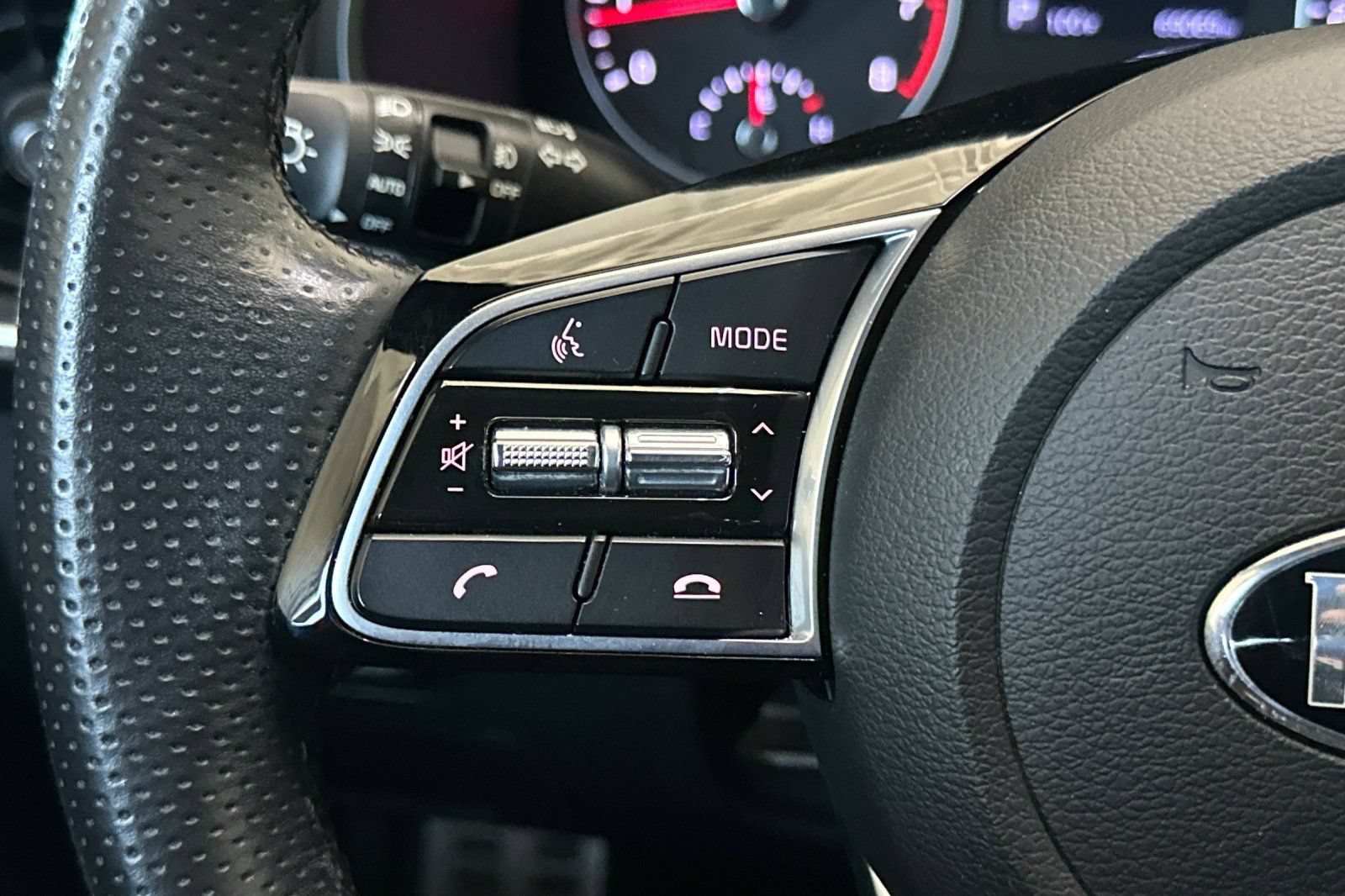 Certified 2020 Kia Forte GT-Line w/ GT-Line Premium Package FWD image 25