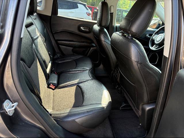 Used 2019 Jeep Compass Latitude image 33