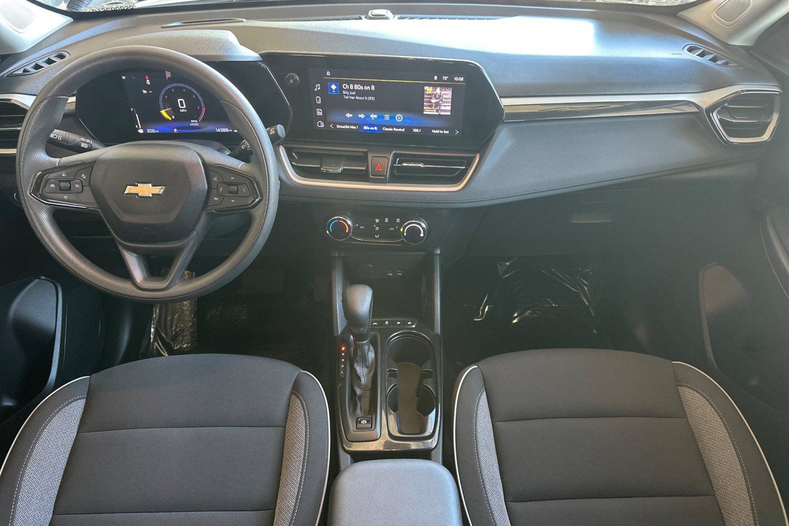 Used 2025 Chevrolet TrailBlazer LS w/ LS Convenience Package FWD image 16