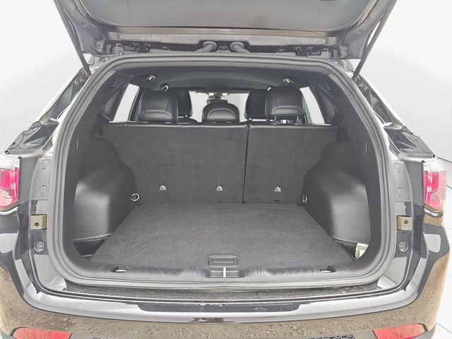 Used 2025 Jeep Compass Limited AWD/4WD image 29