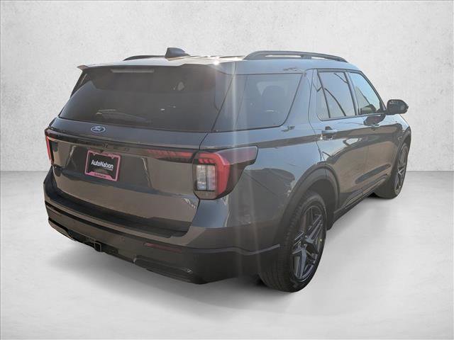 New 2026 Ford Explorer ST-Line w/ ST-Line Street Pack image 4