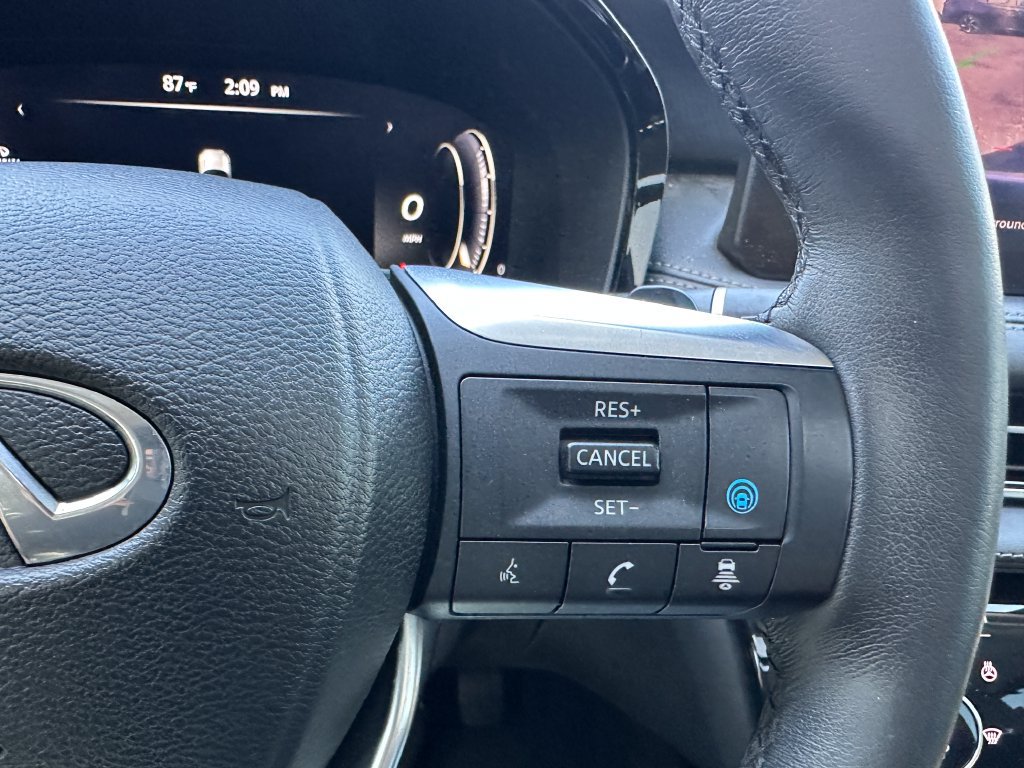 Used 2023 INFINITI QX60 Luxe w/ Performance Audio Package AWD/4WD image 25