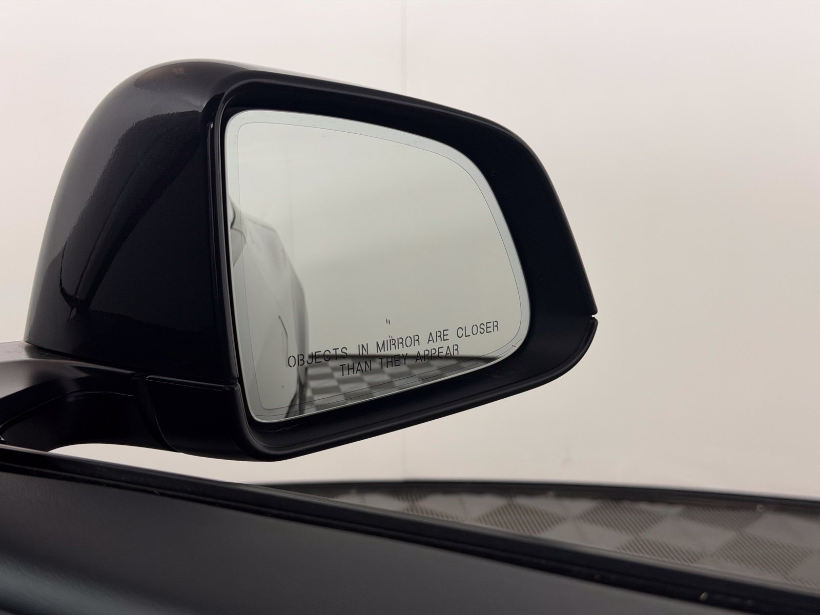 Used 2024 Tesla Model Y Long Range AWD/4WD image 18